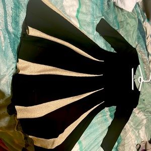 Sweater Dress 3/4 Sleeves Black and Gold